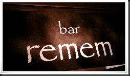 bar remem＠黒崎 あの重厚＆危険そうな扉をついに開けてきました！