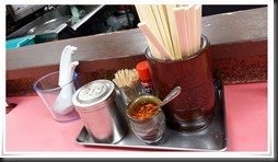 ピンクのカウンター席@ホームラン本店 ピンクのカウンター席@ホームラン本店