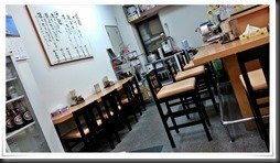 店内左奥側のカウンター席@虎之介 店内左奥側のカウンター席@虎之介