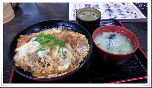 カツとじ丼＠資さんうどん陣山店