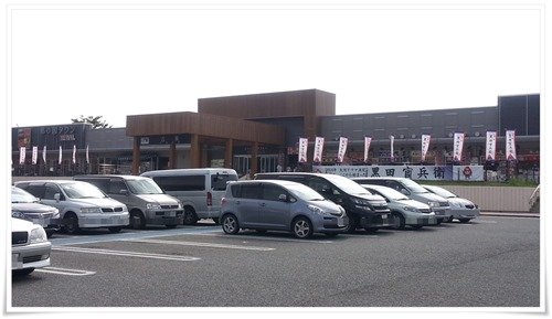 広大な駐車場@古賀サービスエリア(上り) 広大な駐車場@古賀サービスエリア(上り)