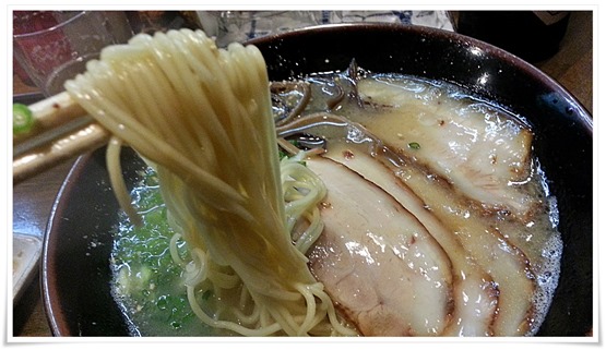 中太のストレート麺＠笑味食堂 まねしん坊