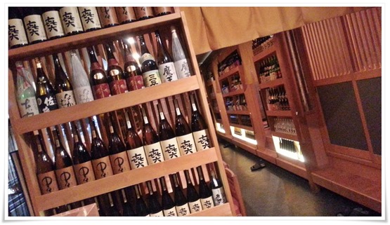 焼酎ボトルがお出迎え@地鶏処 本丸 黒崎店 焼酎ボトルがお出迎え@地鶏処 本丸 黒崎店