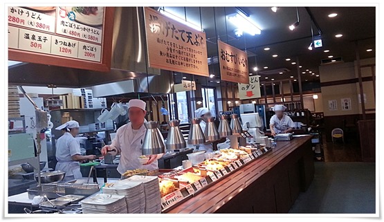 丸亀製麺 小倉店 店内の雰囲気