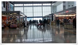 国際線入口＠北九州空港