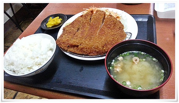 ジャンボロースカツ定食（ご飯大盛り）＠銀次郎