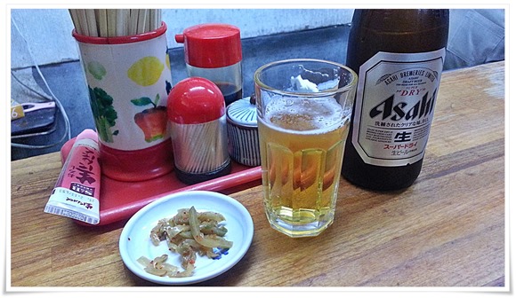 瓶ビールで乾杯＠餃子兄弟