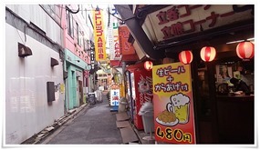 大丸ビル名店街近辺のストリップ