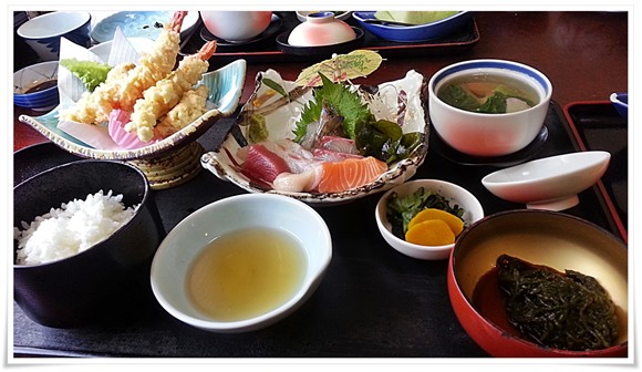 やひろ特上定食の一部＠和風レストランやひろ