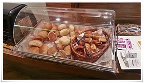 朝食バイキングのパン＠カフェ・ド・ナチュレ