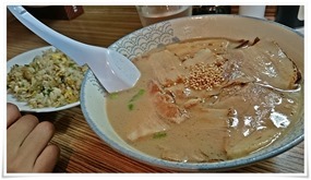 チャーシュー麺＆焼飯＠ラーメン天晴