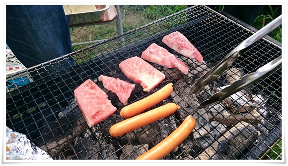 お昼のバーベキュー大会