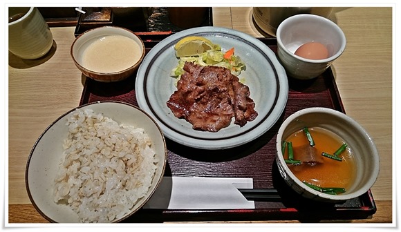 牛タン朝定食＋とろろセット＠たんやHAKATA