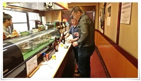 店内の様子@立飲み居酒屋 つる八 店内の様子@立飲み居酒屋 つる八