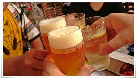 生ビールで乾杯＠CAFE ITCH（カフェ・イッチ）