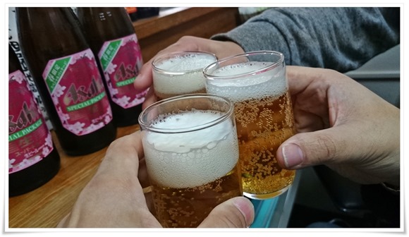 瓶ビールで乾杯＠大和 黒崎本店