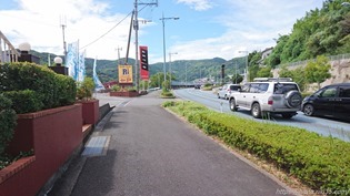 駐車場入口＠リンガーハット 長崎宿町店