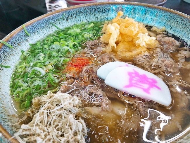 【資チャレ⑬】二日酔いで「資さんうどん陣山店」攻め！「肉うどん」の甘い出汁に癒されてきました。