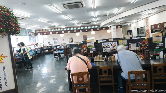 店内の様子@資さんうどん陣山店 店内の様子@資さんうどん陣山店