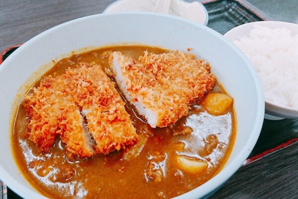 カツカレーぶっかけうどん