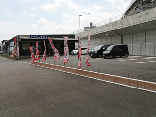 駐車場＠かかしうどん八幡東田店