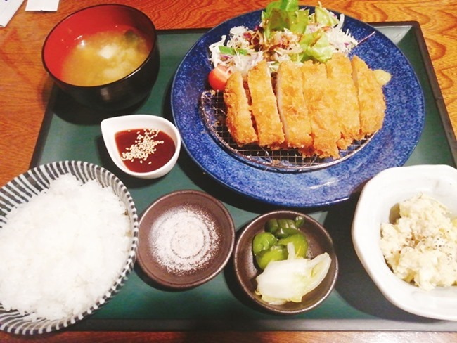 とんかつ定食＠元気食堂まるみや