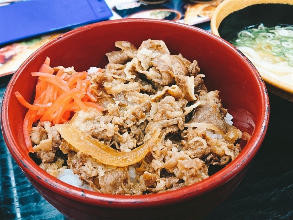 牛丼アップ