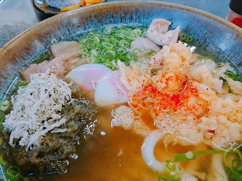 牛すじ＆牛テッチャンうどん